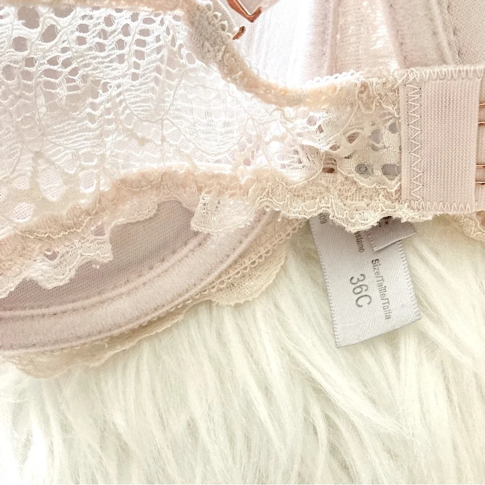 Sophie B. White Cream / Ivory Lace Push Up Bra